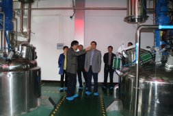 柯橋區(qū)委常委、組織部長(zhǎng)孫彥考察景岳堂藥業(yè)黨建